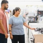 Idosos de Coronel Vivida aproveitam dia de lazer com passeio, cinema e piquenique