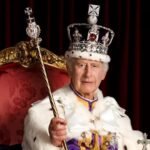 Rei Charles III divulga pagamento de impostos pela primeira vez